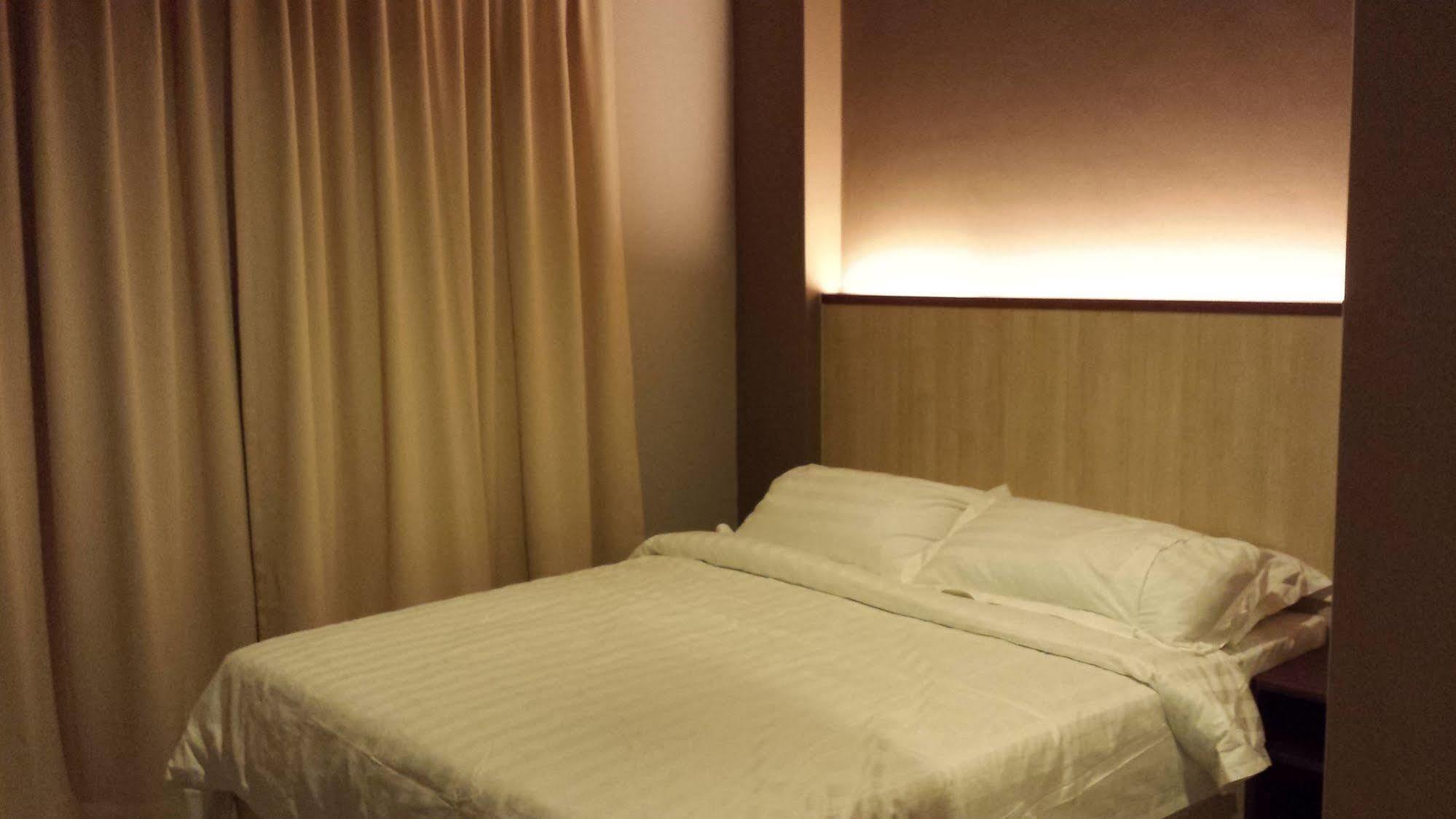Tribeca Suites Kuching Dış mekan fotoğraf