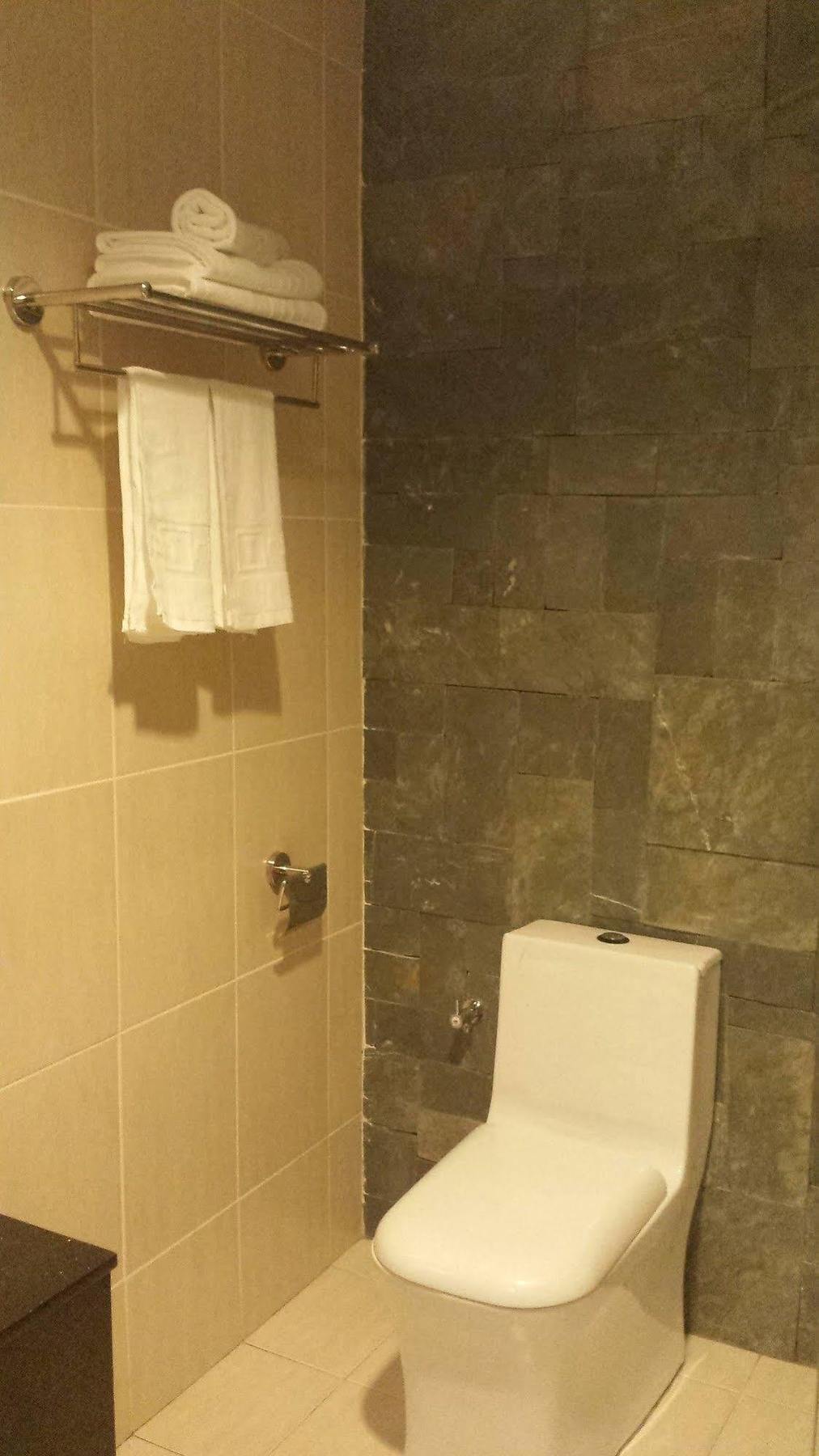 Tribeca Suites Kuching Dış mekan fotoğraf